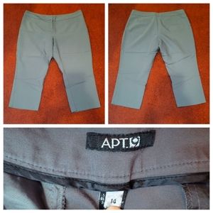 APT. 9 ladies Capri Pants